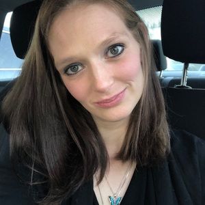 Meet your Posher, Katelyn